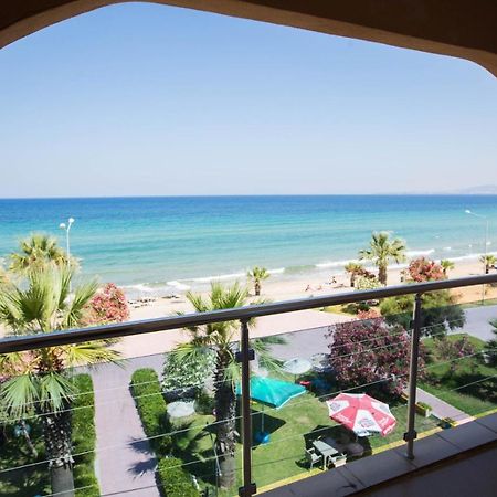 Holiday Hotel Kusadası Kültér fotó