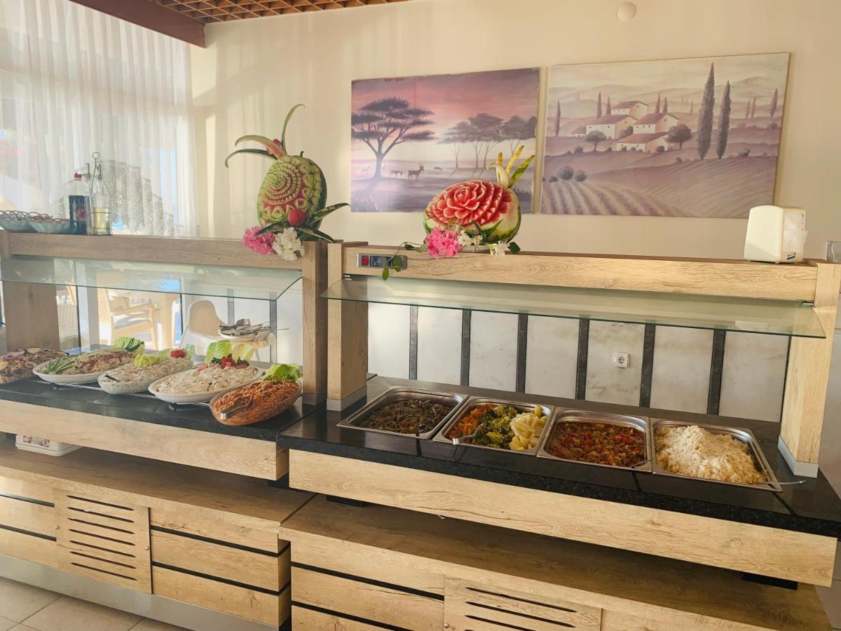 Holiday Hotel Kusadası Kültér fotó
