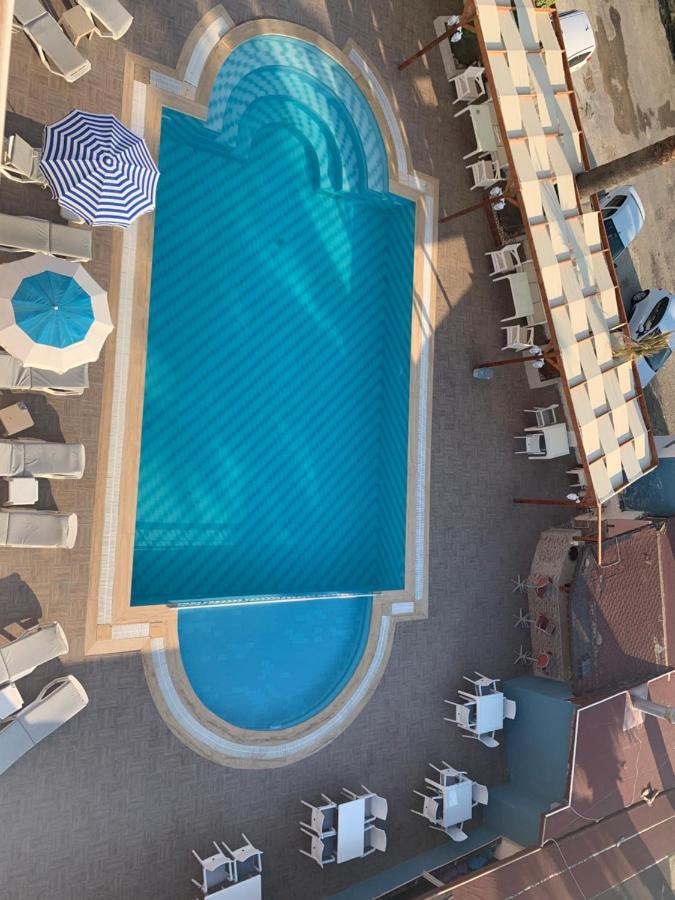 Holiday Hotel Kusadası Kültér fotó