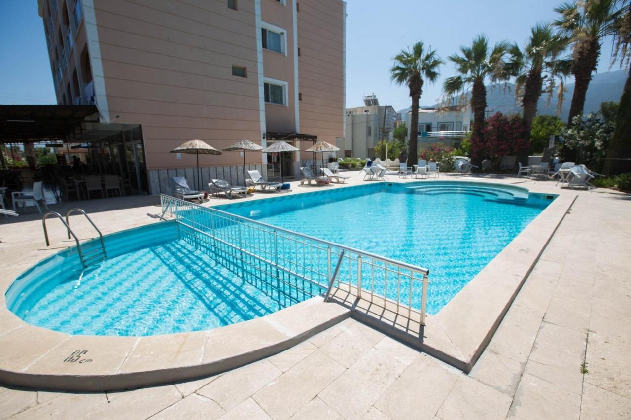 Holiday Hotel Kusadası Kültér fotó